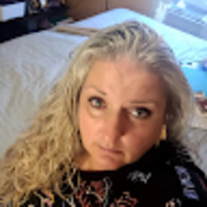 Meet your Posher, Joy